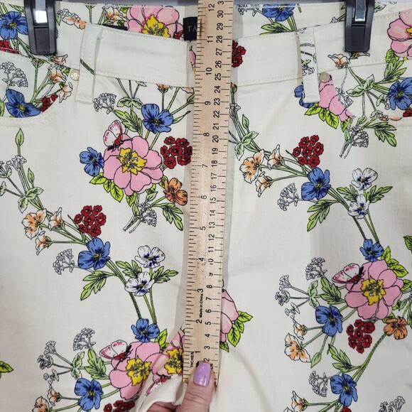 Talbots Floral Bouquet Slim Ankle Jean Size 12 Ivory Flawless 5 Pocket Slimming - Picture 6 of 13